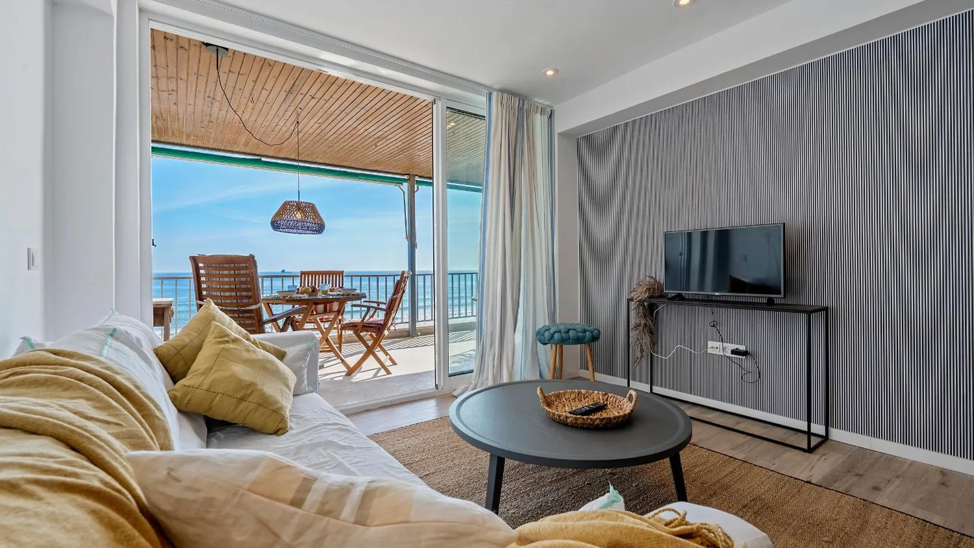 Alea Rentals - Bell Raco La Pineda Daire